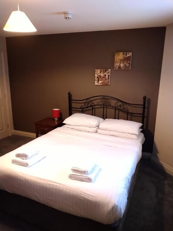 יורק Victoria Cloisters Apartments מראה חיצוני תמונה