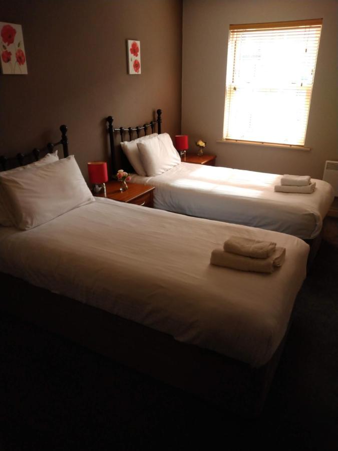 יורק Victoria Cloisters Apartments מראה חיצוני תמונה