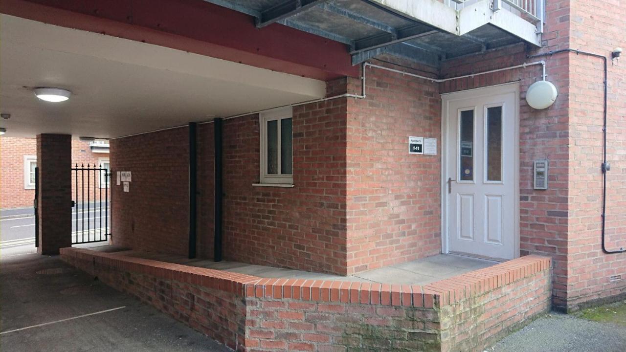יורק Victoria Cloisters Apartments מראה חיצוני תמונה