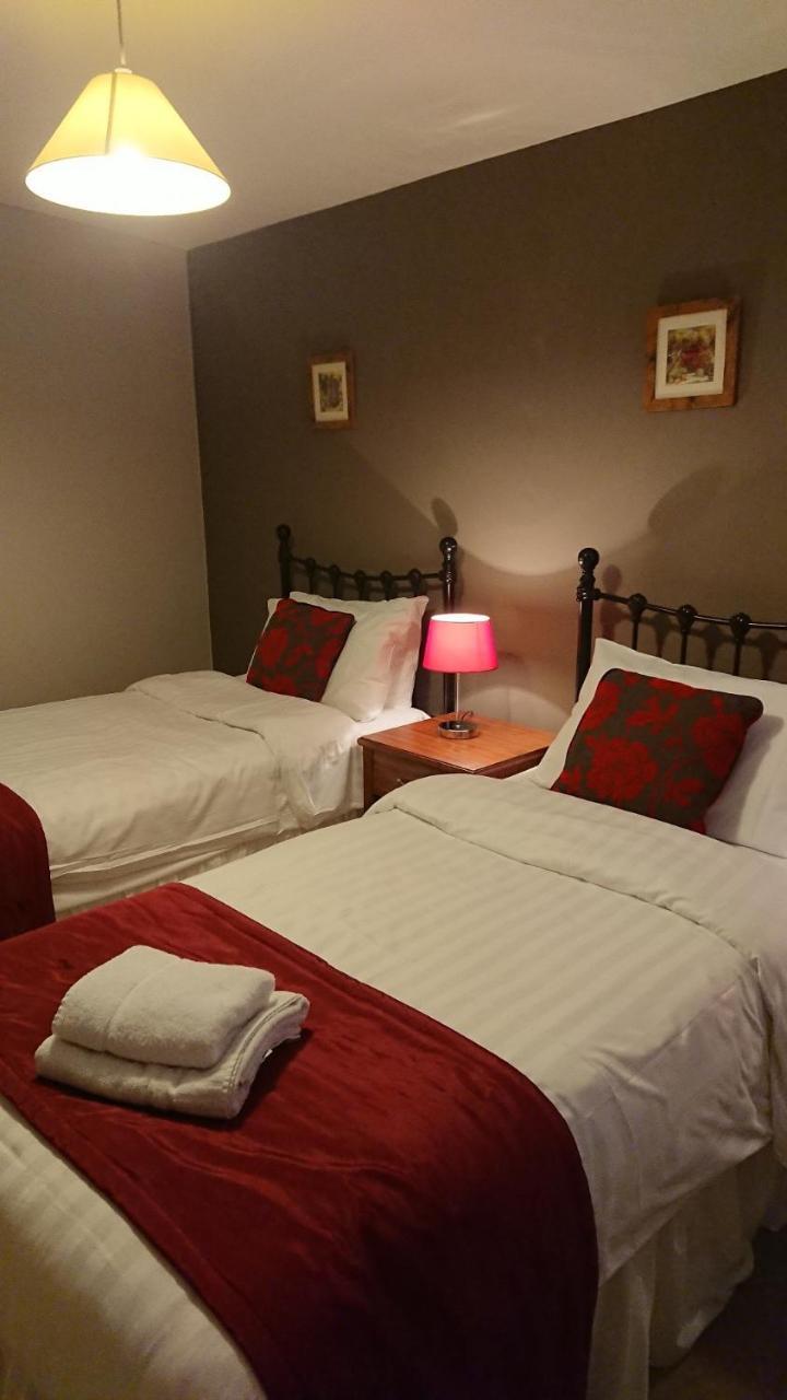 יורק Victoria Cloisters Apartments מראה חיצוני תמונה